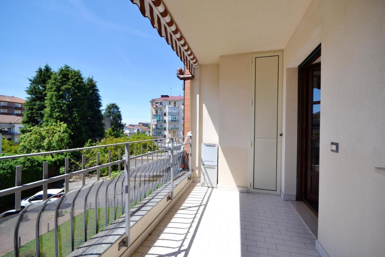 Charming Flat In Vercelli - 50 Sqm - Cosy Balcony. Apartamento Exterior foto