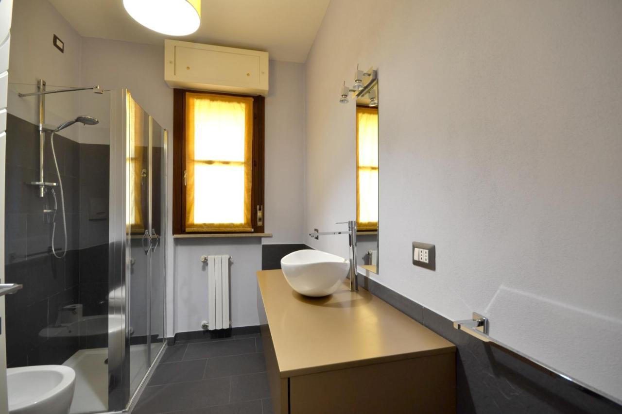 Charming Flat In Vercelli - 50 Sqm - Cosy Balcony. Apartamento Exterior foto